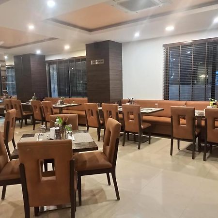 Rns One Hotel Subrahmanya Ngoại thất bức ảnh