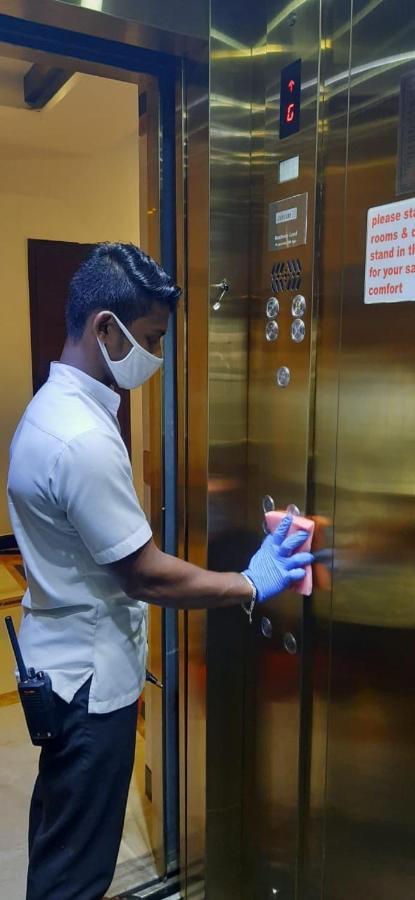 Rns One Hotel Subrahmanya Ngoại thất bức ảnh