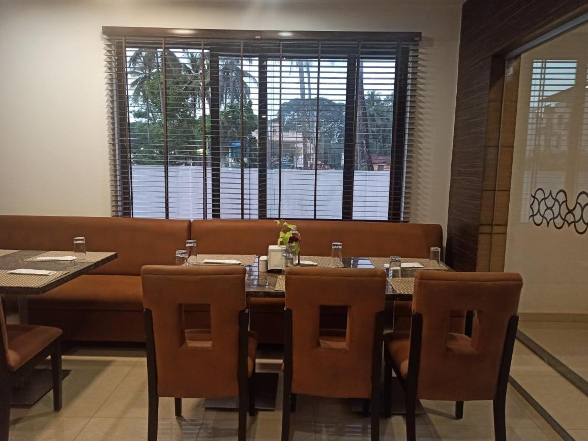 Rns One Hotel Subrahmanya Ngoại thất bức ảnh