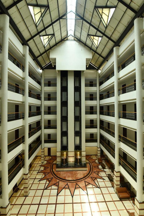 Rns One Hotel Subrahmanya Ngoại thất bức ảnh