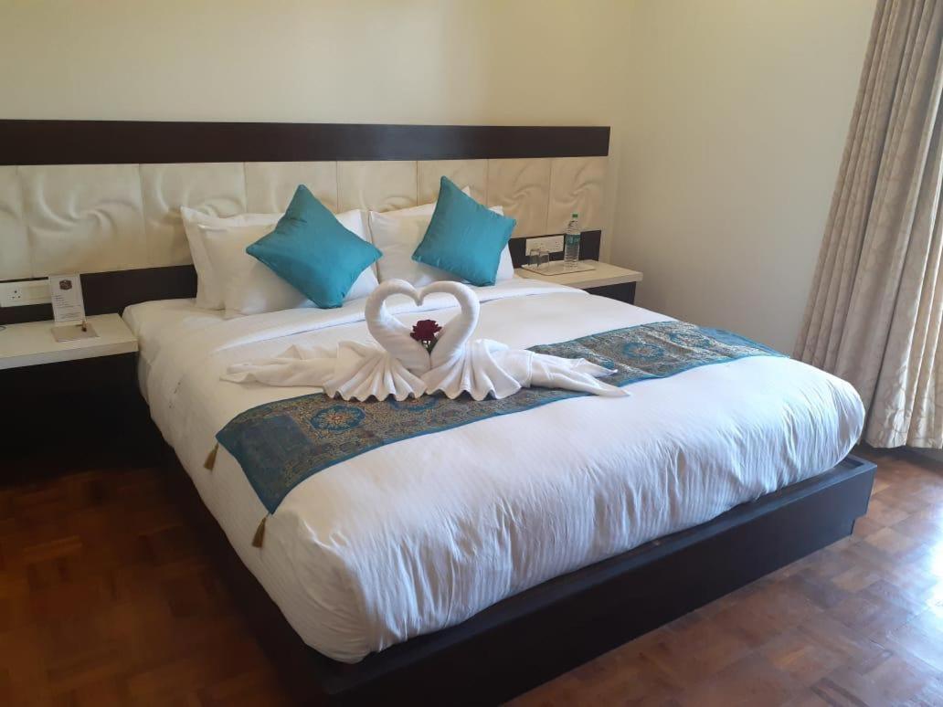 Rns One Hotel Subrahmanya Ngoại thất bức ảnh